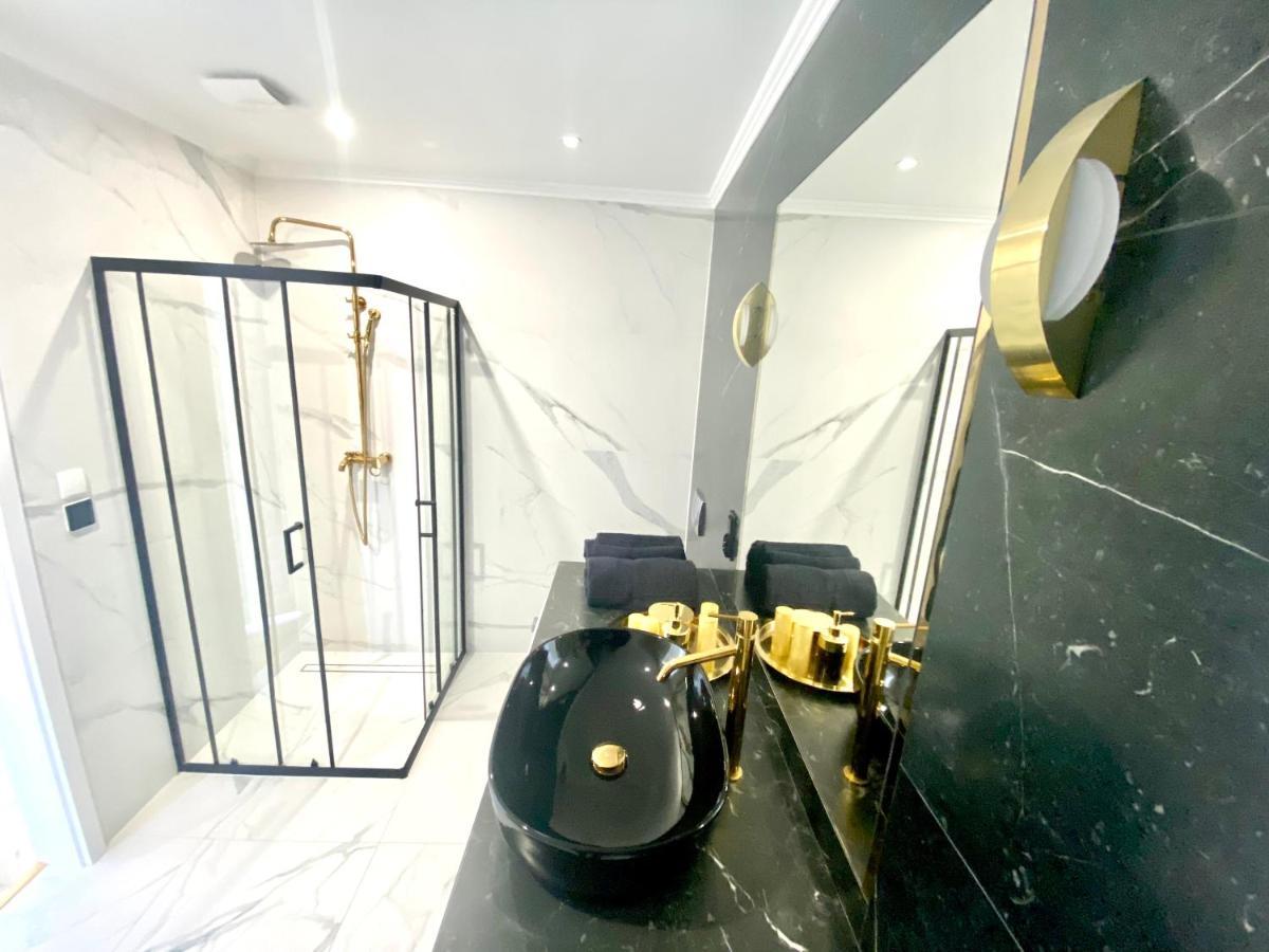 Apartament Sanok-Z Widokiem Na Rynek I Tarasem Exterior foto